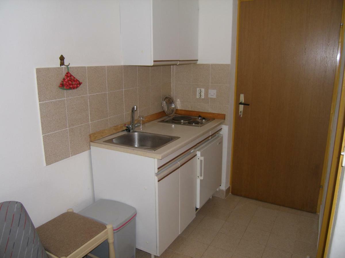 Nice And Cozy Apartment Ferry In Medulin Bagian luar foto