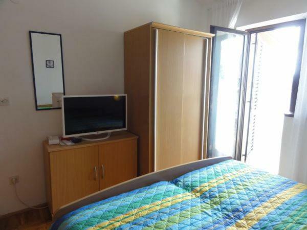 Nice And Cozy Apartment Ferry In Medulin Bagian luar foto