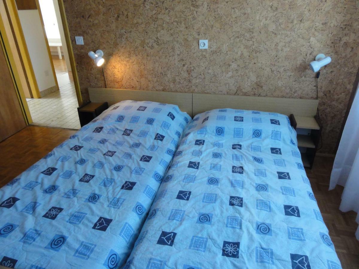 Nice And Cozy Apartment Ferry In Medulin Bagian luar foto